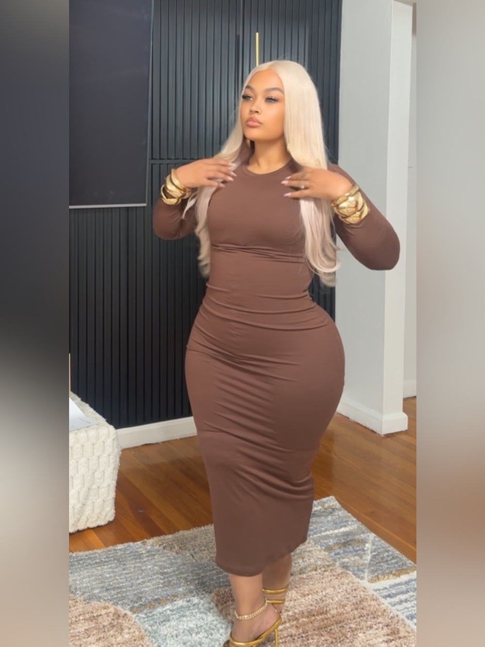 Long Sleeve Midi Bodycon Dress in Chocolate Brown